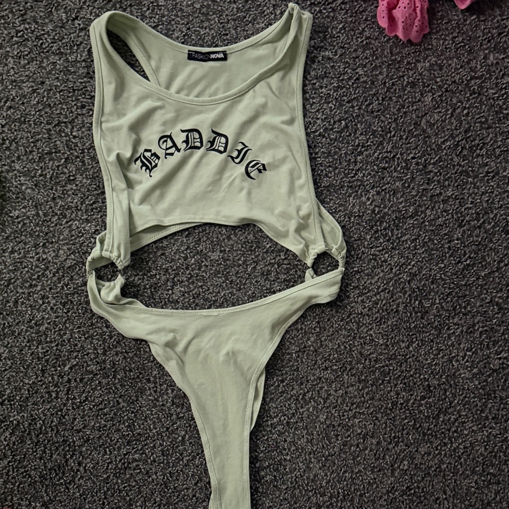 Women’s bodysuits